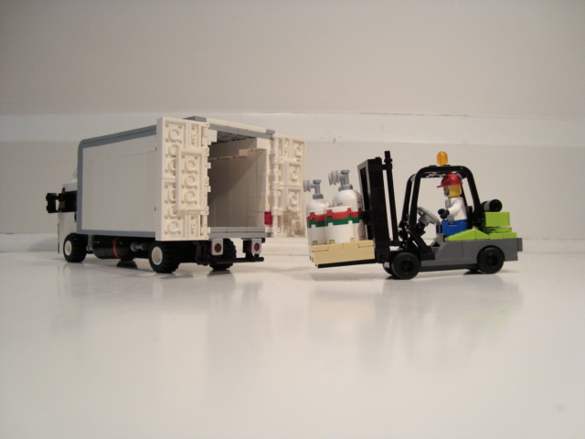 Truck and Forklift by Ricecracker